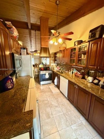 10331 Holly Ct , Pembroke Pines, FL 33026 Photo