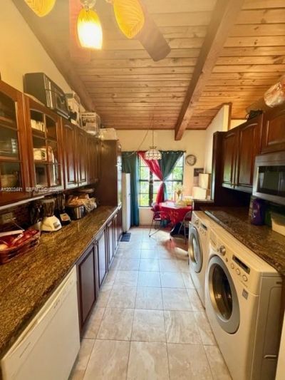 10331 Holly Ct , Pembroke Pines, FL 33026 Photo