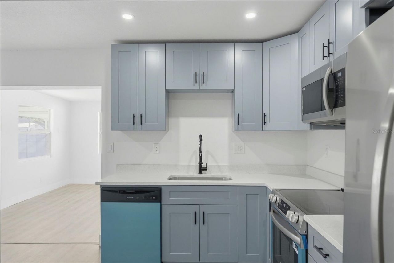 4075 38th Avenue N, Saint Petersburg, FL 33713 Photo