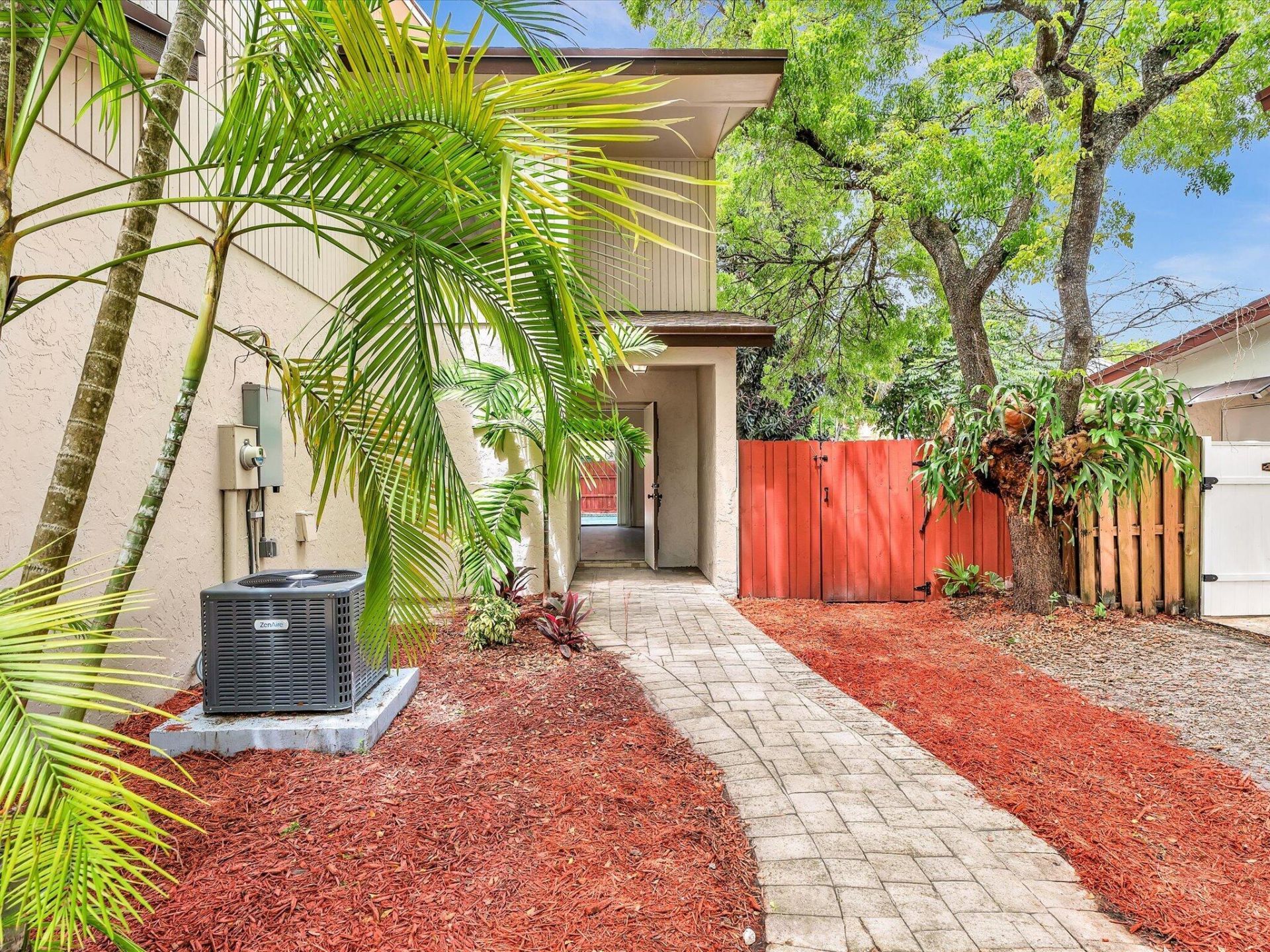 3841 Farragut Street, Hollywood, FL 33021 Photo