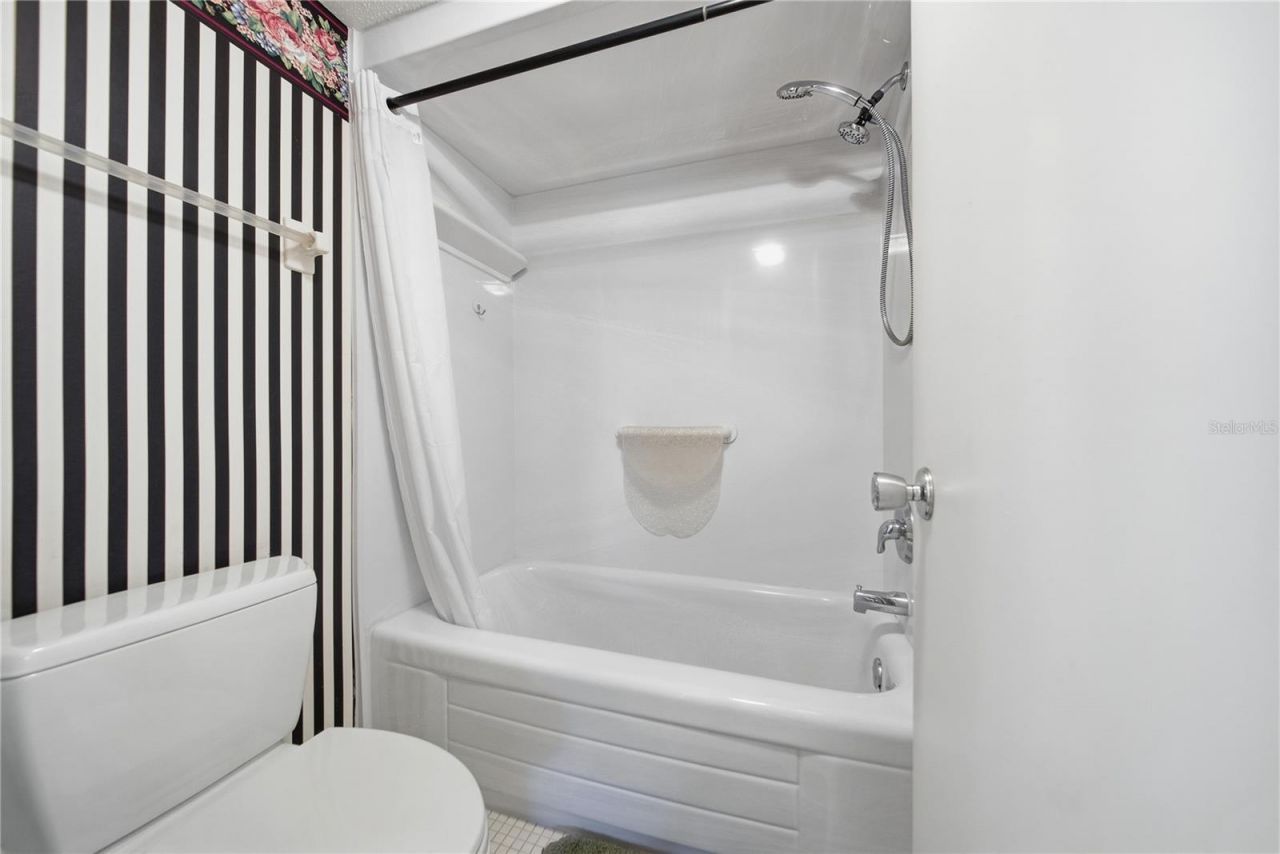 6114 43rd Street W, Unit 104E, Bradenton, FL 34210 Photo