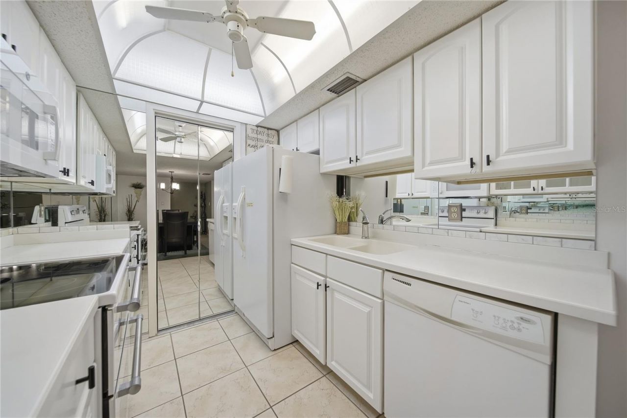 6114 43rd Street W, Unit 104E, Bradenton, FL 34210 Photo
