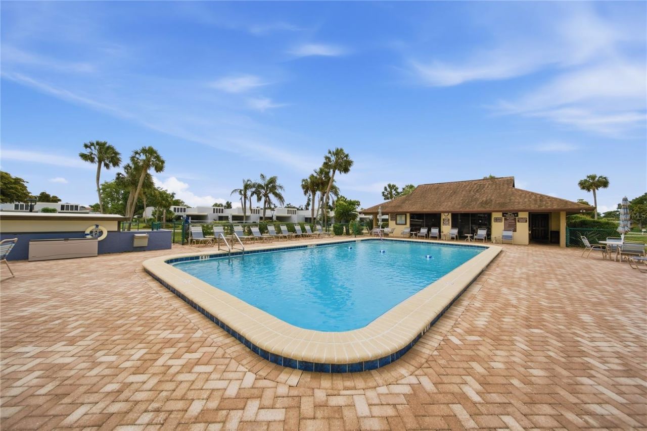 6114 43rd Street W, Unit 104E, Bradenton, FL 34210 Photo