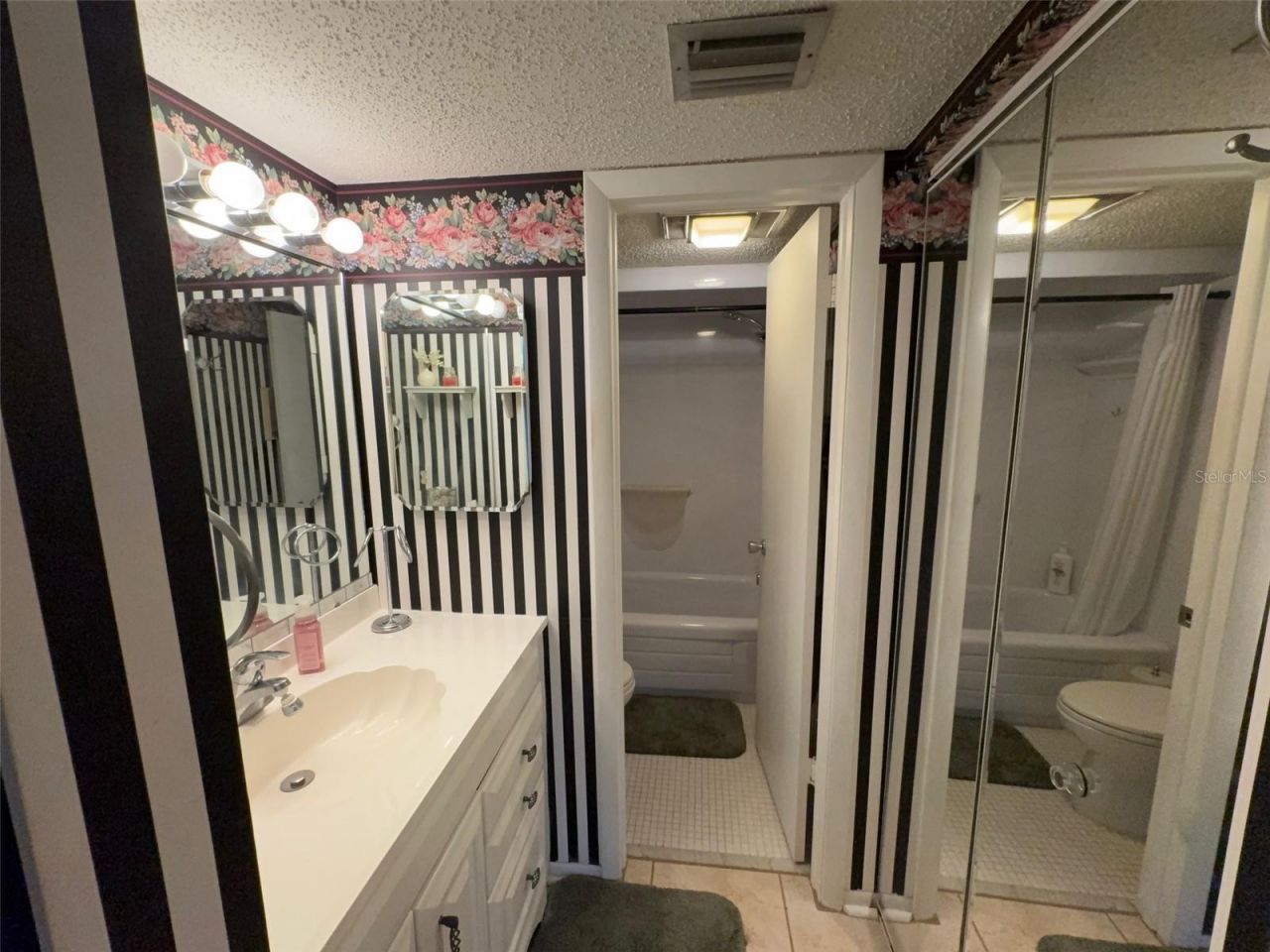 6114 43rd Street W, Unit 104E, Bradenton, FL 34210 Photo