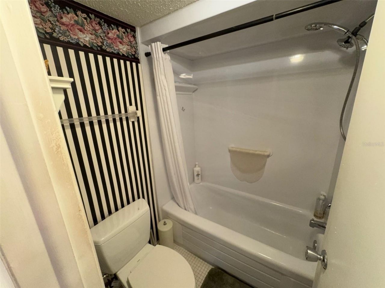 6114 43rd Street W, Unit 104E, Bradenton, FL 34210 Photo