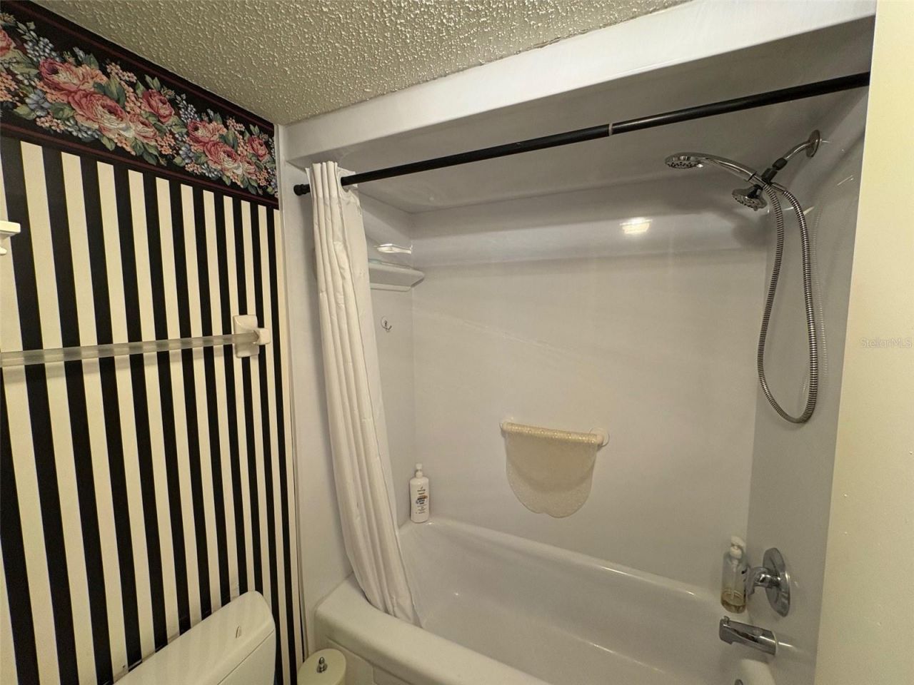 6114 43rd Street W, Unit 104E, Bradenton, FL 34210 Photo