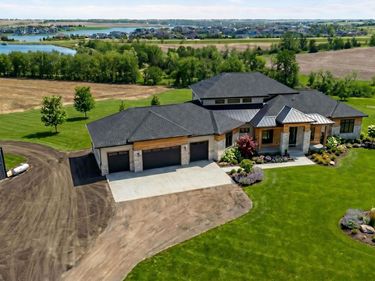 11919 N 184th Plaza , Bennington, NE 68007