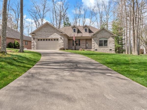 109 Fox Pen way, DANIELS, WV 25832