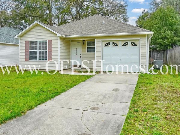 2953 Sholtz Avenue, Crestview, FL 32539
