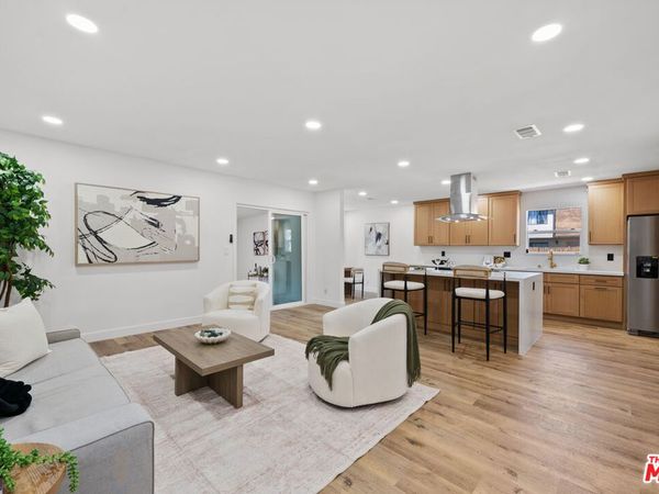 15358 Gault Street, Van Nuys, CA 91406