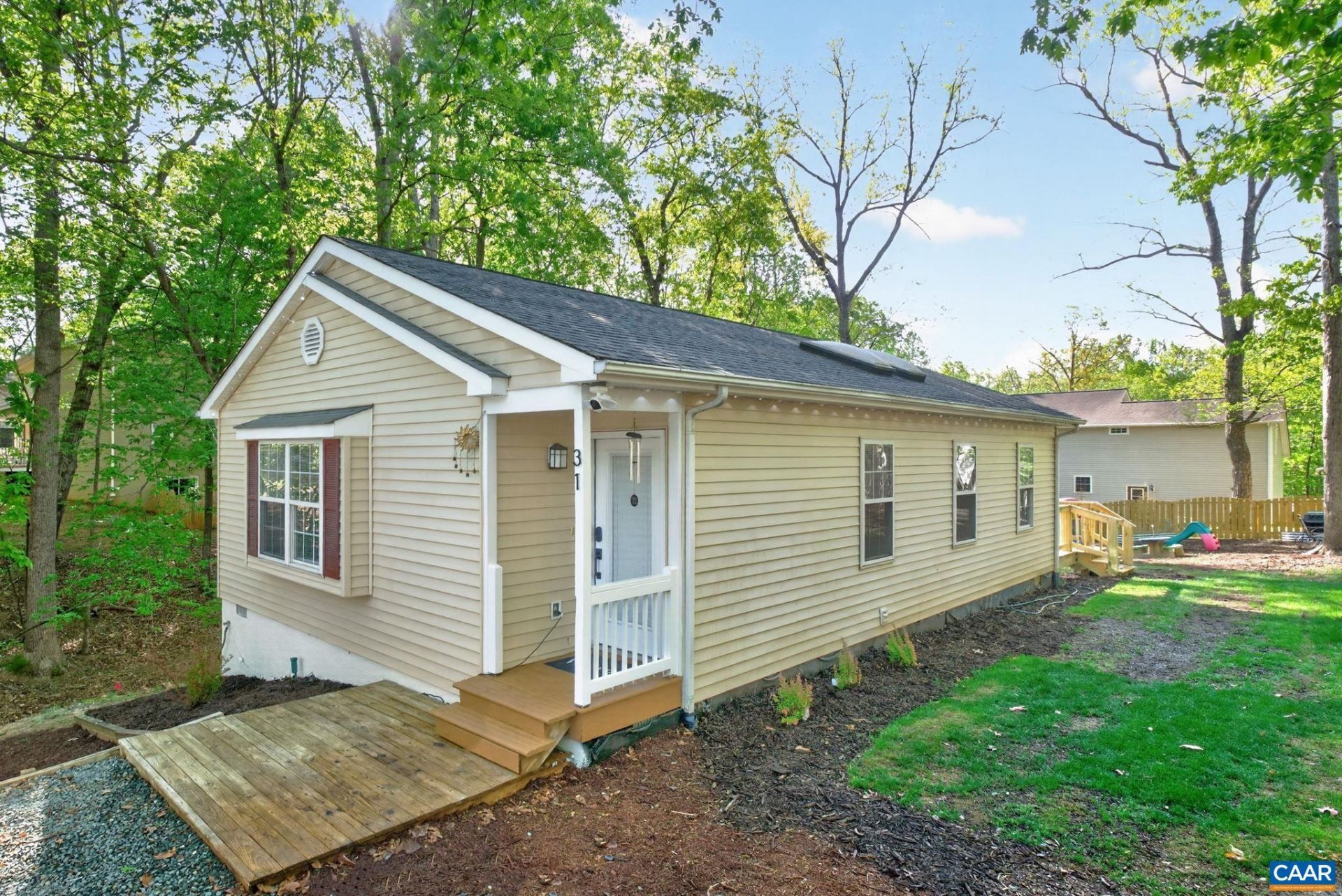 31 Woodlawn Dr, Palmyra, VA 22963 Main Photo