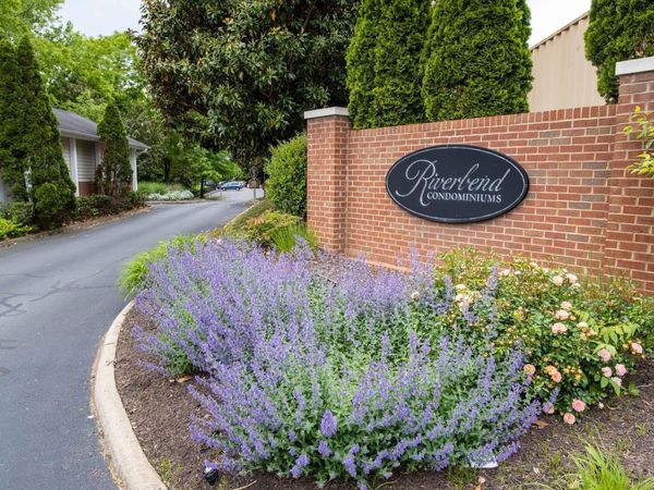 280 RIVERBEND DR, Unit 2B, Charlottesville, VA 22911