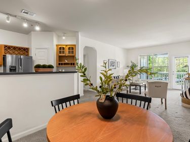 280 RIVERBEND DR, Unit 2B, Charlottesville, VA 22911
