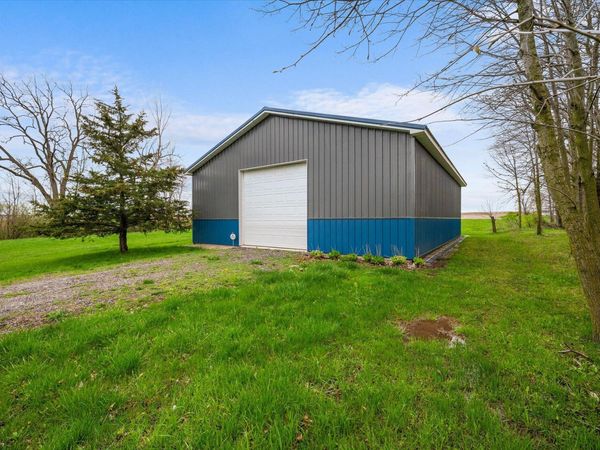 423 Fairview Avenue, Camden, MI 49232