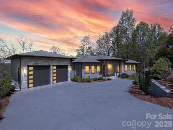 642 Altamont View , Asheville, NC 28804