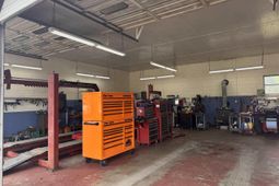 1135 N Main Street photo 4