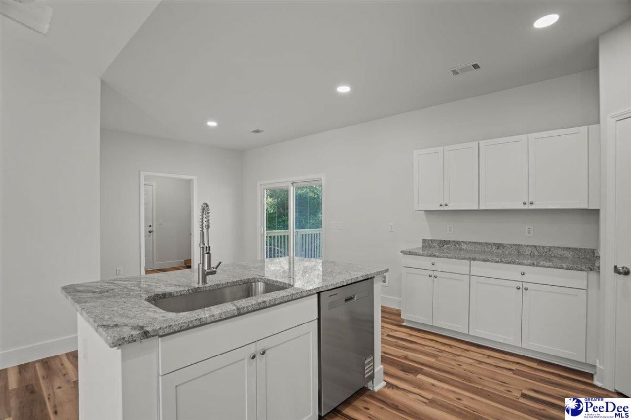 1012 Greenleaf Rd Photo 8