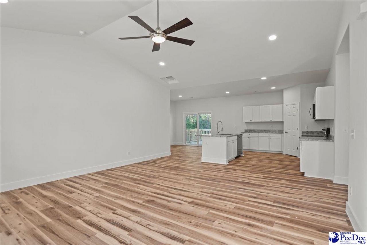 1012 Greenleaf Rd Photo 10