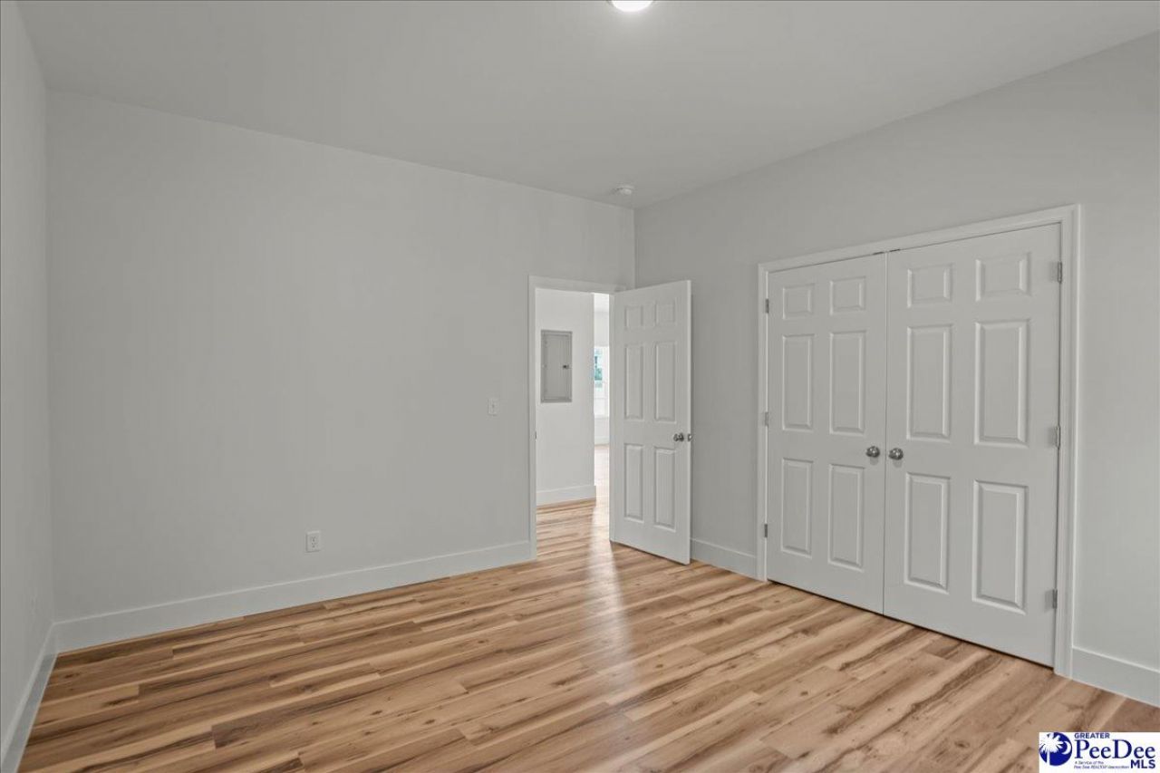 1012 Greenleaf Rd Photo 16