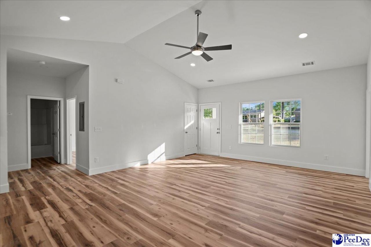 1012 Greenleaf Rd Photo 22