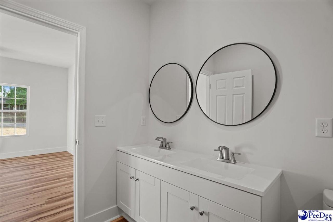 1012 Greenleaf Rd Photo 24