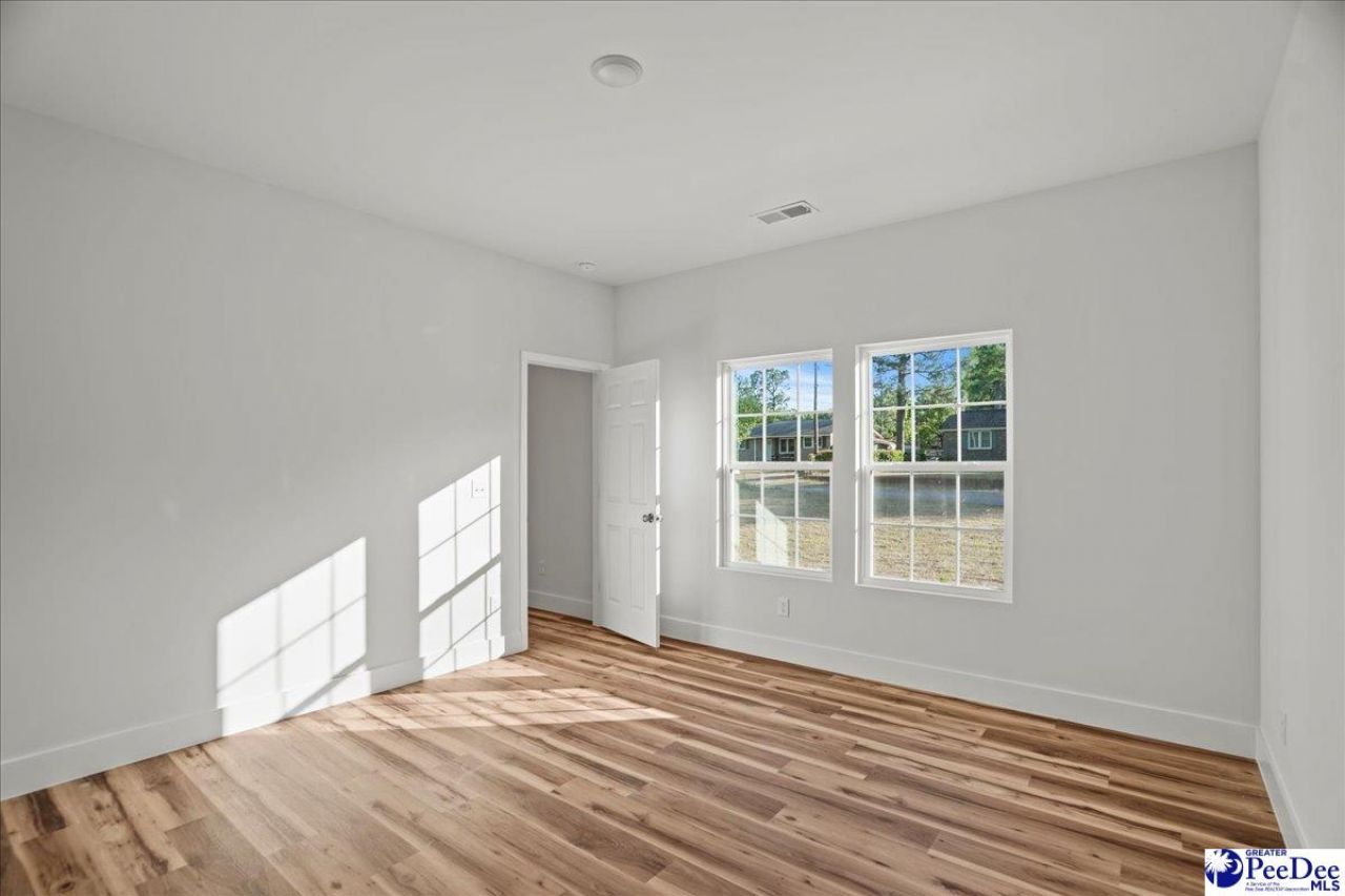 1012 Greenleaf Rd Photo 26