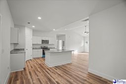 1012 Greenleaf Rd photo 4