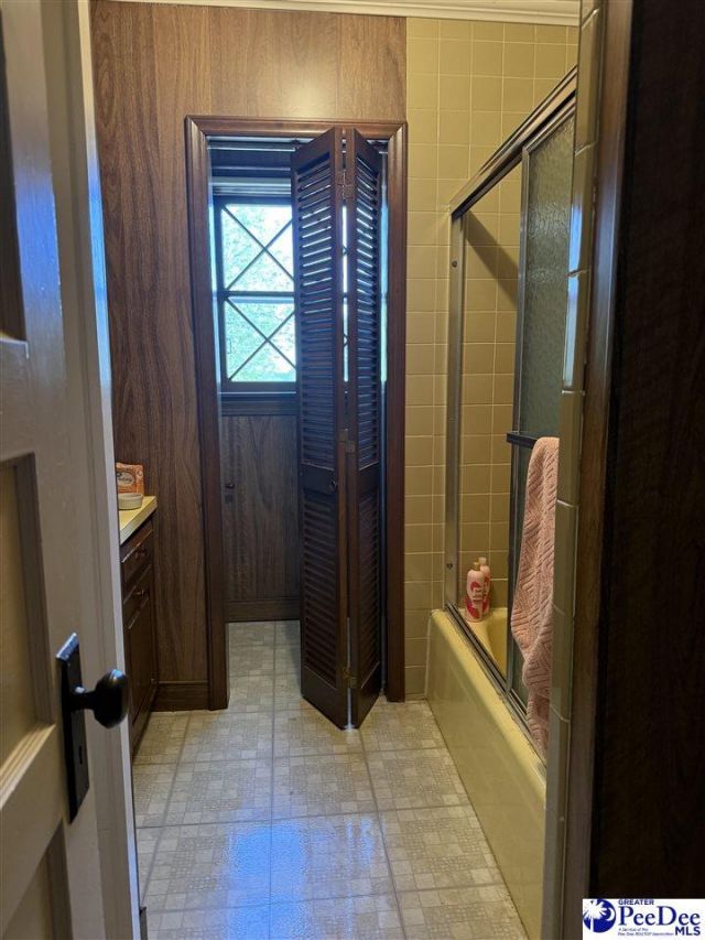 406 E Main St Photo 14