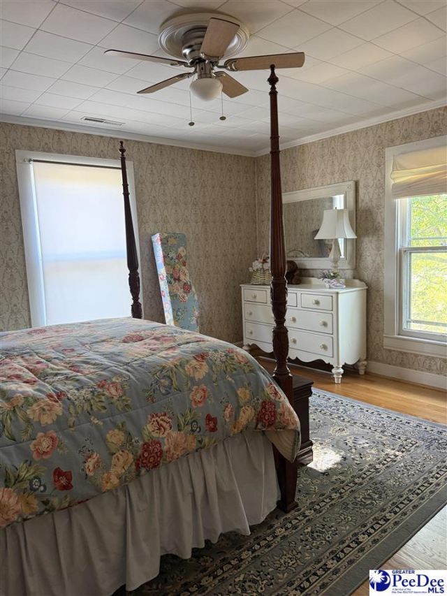 406 E Main St Photo 15