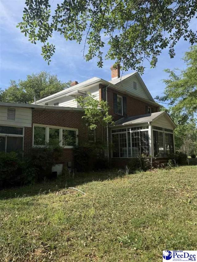 406 E Main St Photo 5