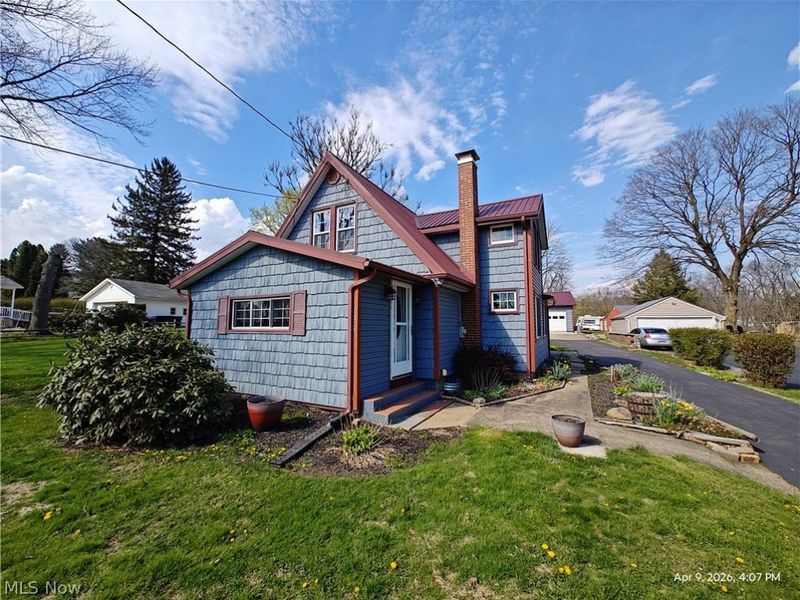 10875 Orrville Street NW, Massillon, OH 44647 Photo 2