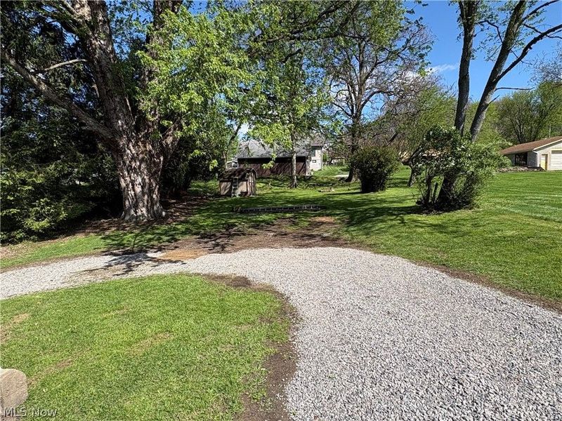 770 W Martin Street, East Palestine, OH 44413 Photo 21