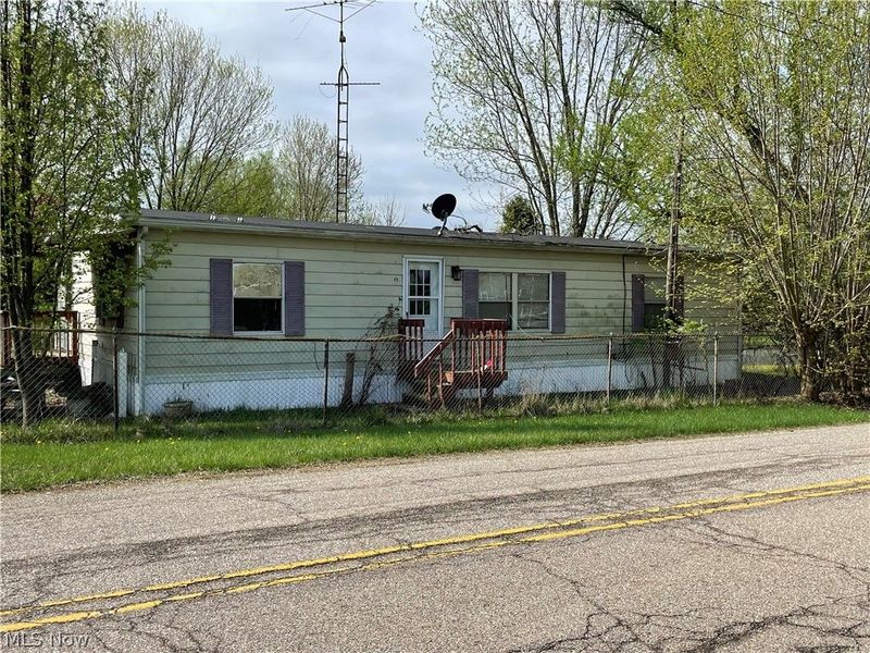 15571 Berlin Station Road, Berlin Center, OH 44401 Photo 1