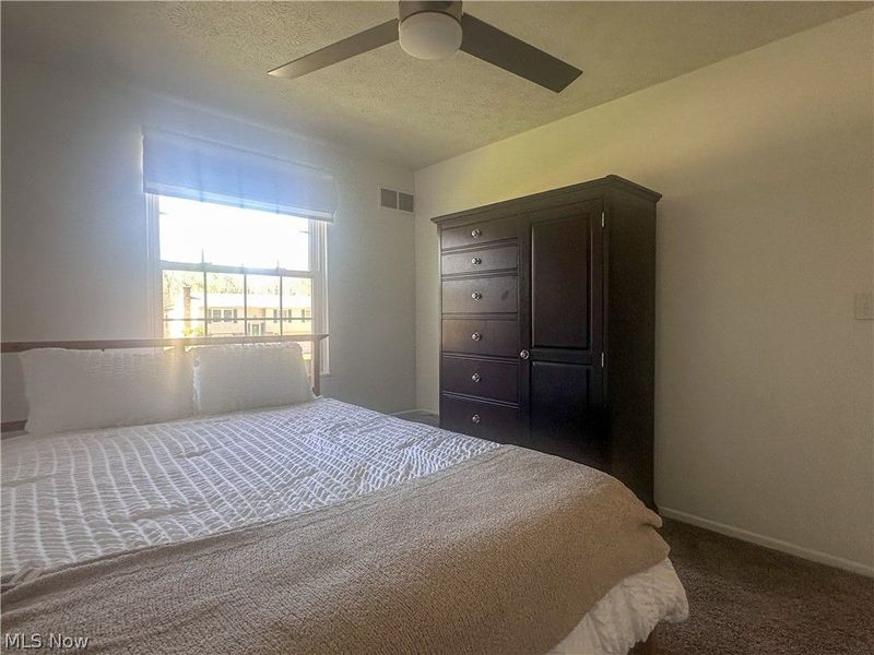 633 Laurelwood Drive SE, Warren, OH 44484 Photo 26