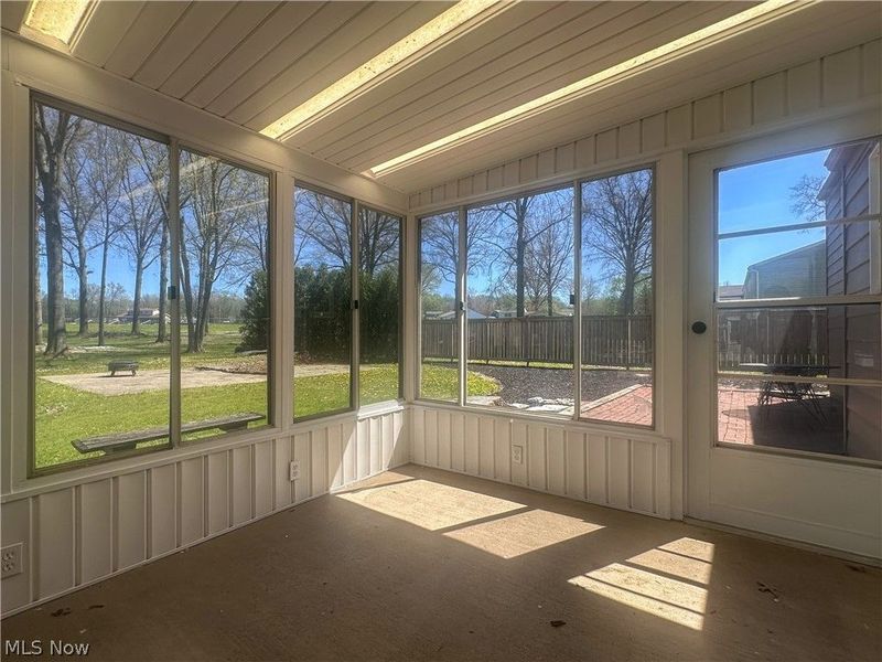 633 Laurelwood Drive SE, Warren, OH 44484 Photo 36