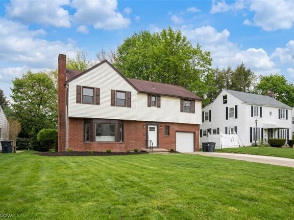 560 Mineola Avenue , Akron, OH 44320