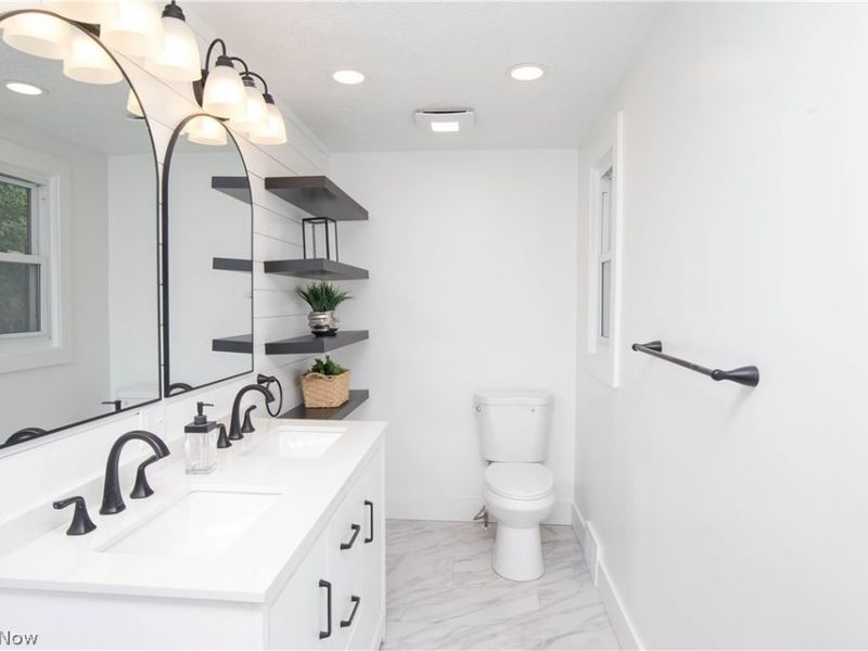 560 Mineola Avenue, Akron, OH 44320 Photo 12