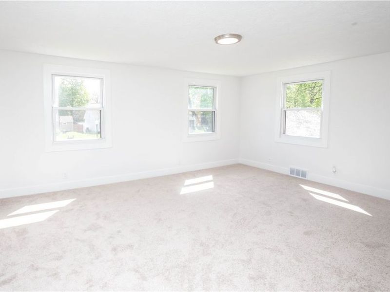 560 Mineola Avenue, Akron, OH 44320 Photo 17