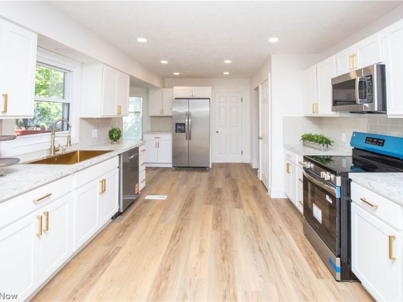 560 Mineola Avenue, Akron, OH 44320 Photo 4