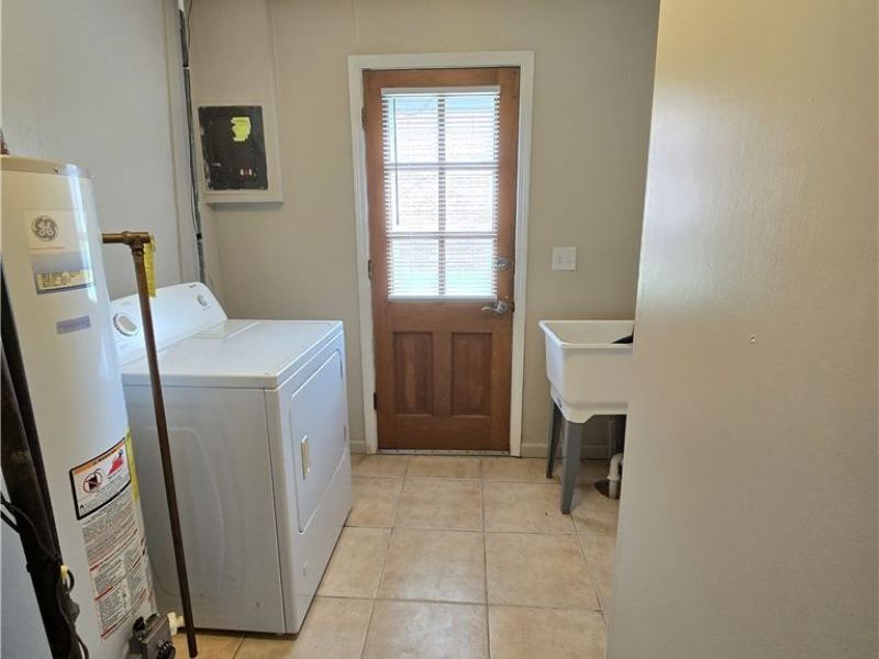 31603 N Marginal Road, Unit B, Willowick, OH 44095 Photo 24