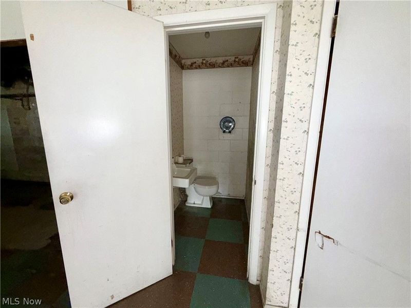 805 Denman Avenue, Coshocton, OH 43812 Photo 25