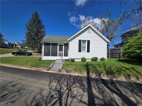 55 Hall Street , Roseville, OH 43777