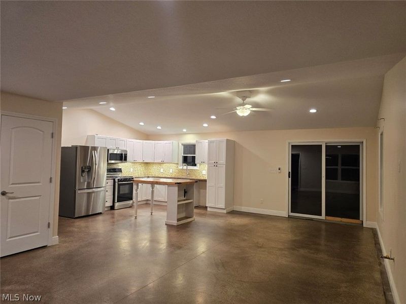 5799 N Park Avenue , Warren, OH 44481 Photo 2