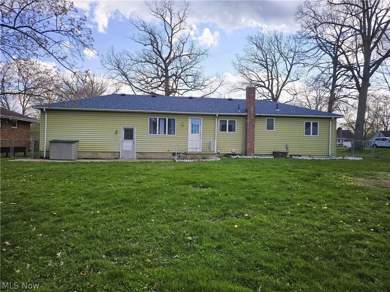 3839 Valacamp SE, Warren, OH 44484 Photo 14