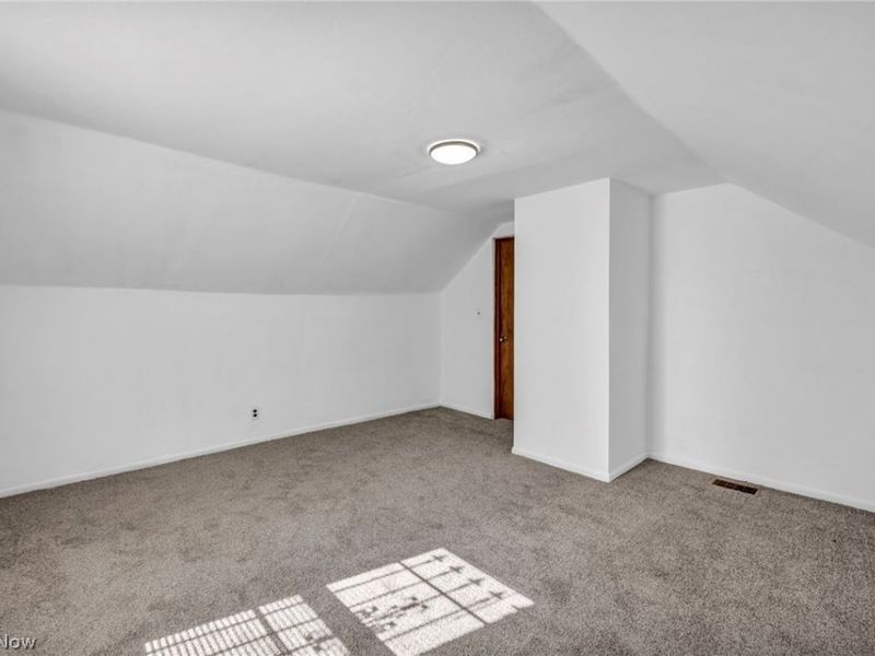 3488 W 52nd Street, Cleveland, OH 44102 Photo 26