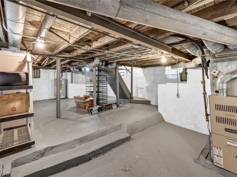 3488 W 52nd Street, Cleveland, OH 44102 Photo 38