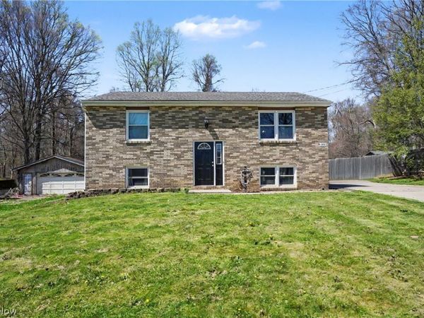 3781 Pelham Lane , Kent, OH 44240