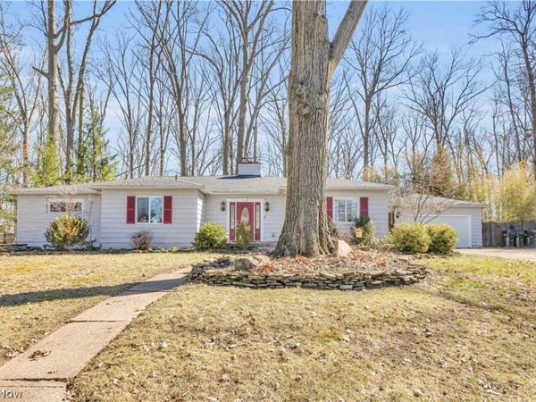 914 Garford Avenue , Elyria, OH 44035