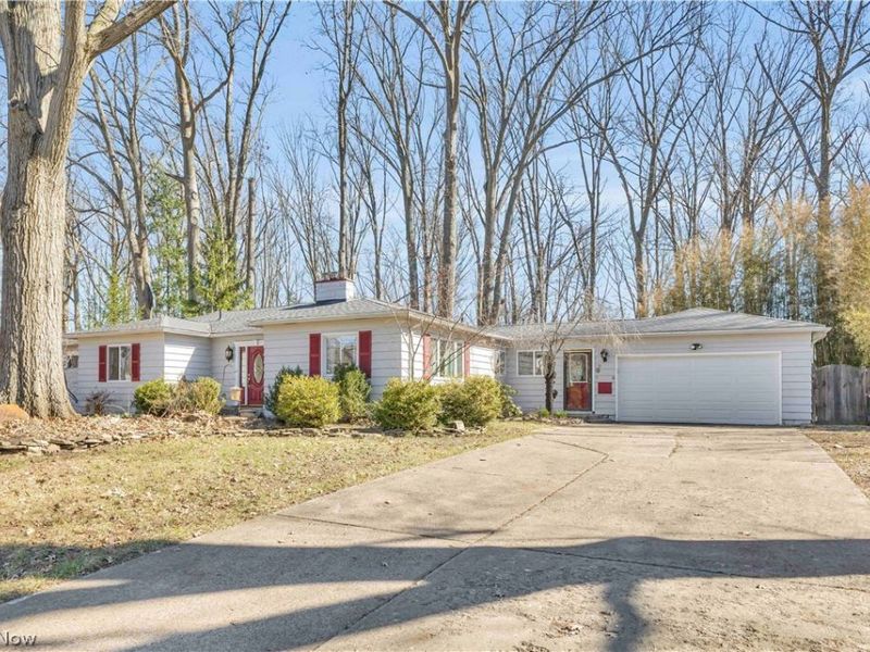 914 Garford Avenue , Elyria, OH 44035 Photo 2