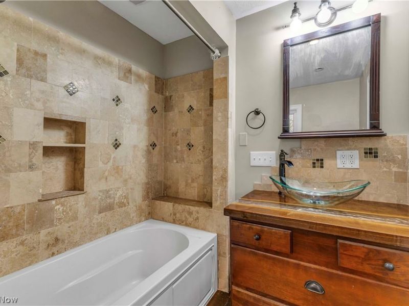 914 Garford Avenue , Elyria, OH 44035 Photo 26